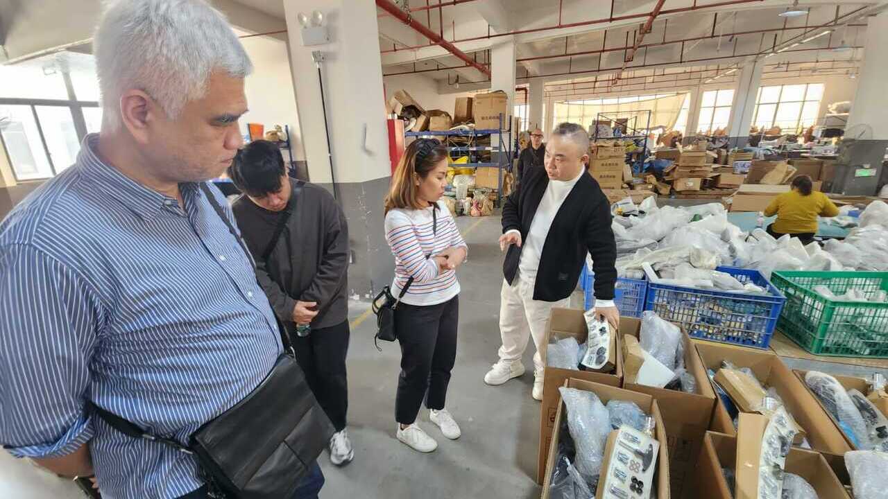 Office furniture project client visiting office chair factory