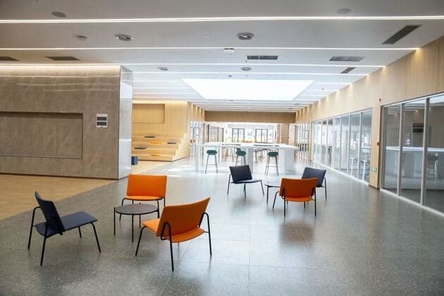 Hong Kong office furniture project